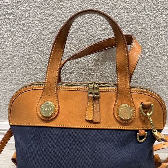 Dooney & Bourke vintage navy fabric and natural leather bag - USA - Pre-Loved - Picture 2 of 8